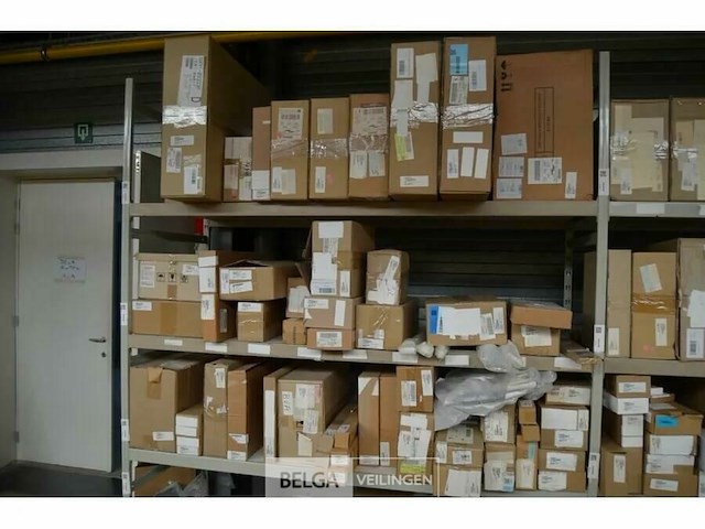 Grote partij elektronica onderdelen - afbeelding 18 van  26