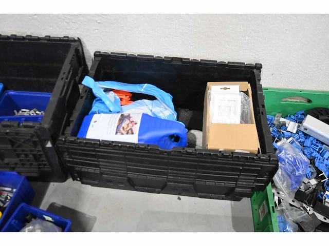 Grote partij gereedschappen, solar installatiematerialen en toebehoren - afbeelding 7 van  22