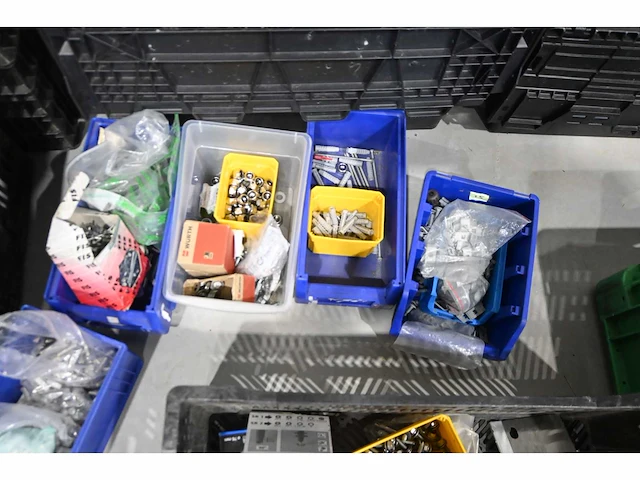 Grote partij gereedschappen, solar installatiematerialen en toebehoren - afbeelding 9 van  22