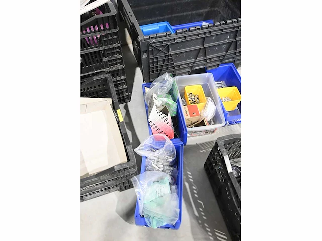 Grote partij gereedschappen, solar installatiematerialen en toebehoren - afbeelding 14 van  22