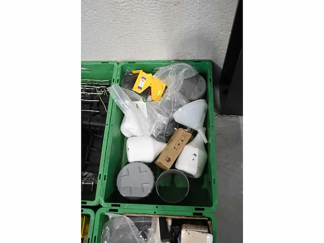 Grote partij gereedschappen, solar installatiematerialen en toebehoren - afbeelding 16 van  22