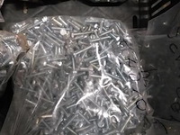 Grote partij ijzerwaren - o.a. bouten, moeren, zelf tappers enz. 3 kratten vol - afbeelding 3 van  7