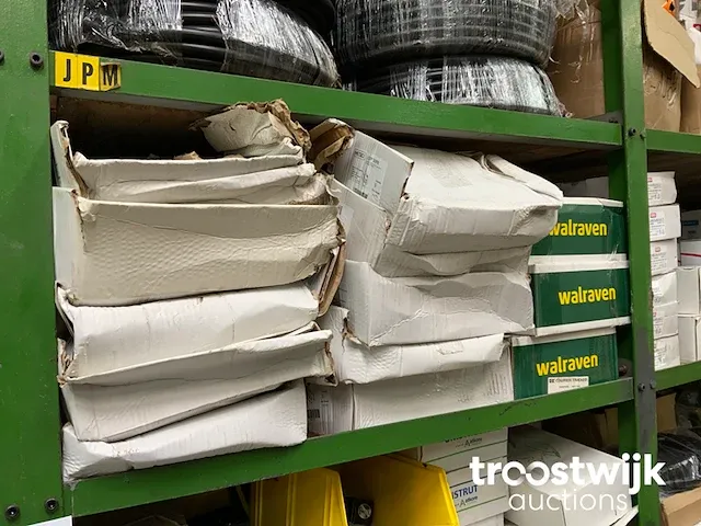 Grote partij installatie materiaal - afbeelding 22 van  63