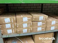 Grote partij installatie materiaal - afbeelding 40 van  63