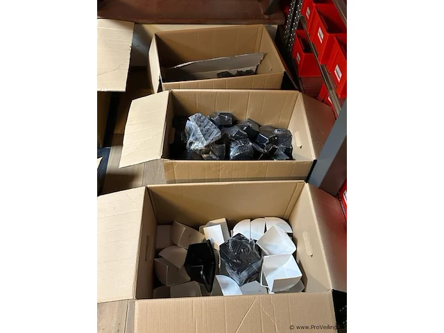 Grote partij kabelgootmateriaal - afbeelding 4 van  12