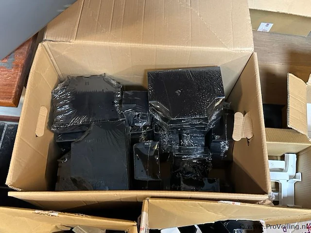 Grote partij kabelgootmateriaal - afbeelding 7 van  12