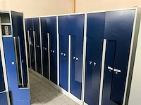 Grote partij lockerkasten - afbeelding 4 van  17