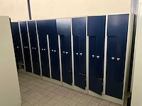 Grote partij lockerkasten - afbeelding 6 van  17