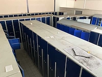 Grote partij lockerkasten - afbeelding 1 van  17