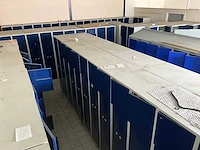 Grote partij lockerkasten - afbeelding 12 van  17
