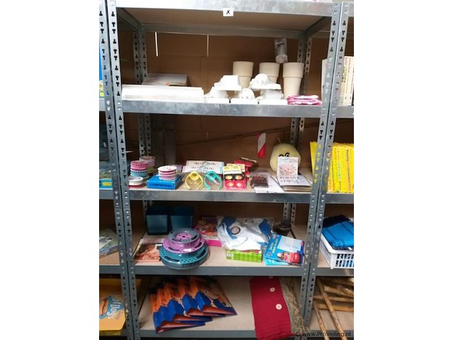 Grote partij markthandel - nieuw en gebruikt. - afbeelding 8 van  19