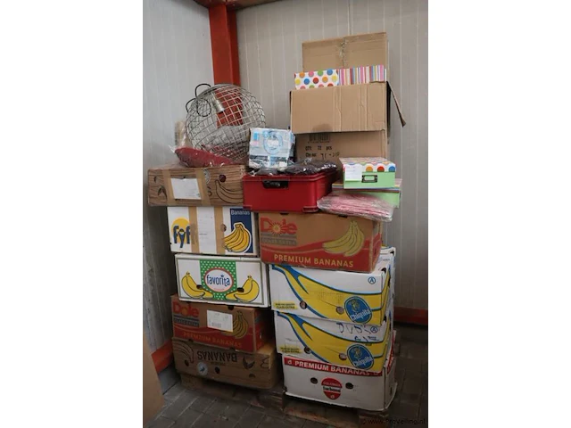 Grote partij markthandel, pallet vol - afbeelding 1 van  5