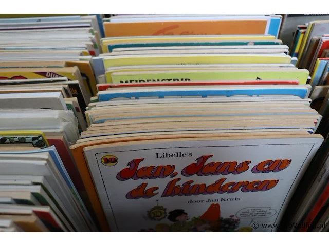 Grote partij met stripboeken & lp's, diverse genres/titels - afbeelding 4 van  13