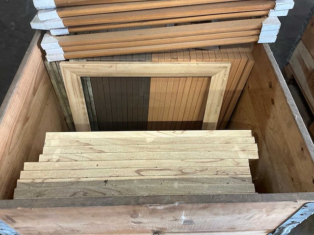 Grote partij schilderij lijsten - afbeelding 2 van  12