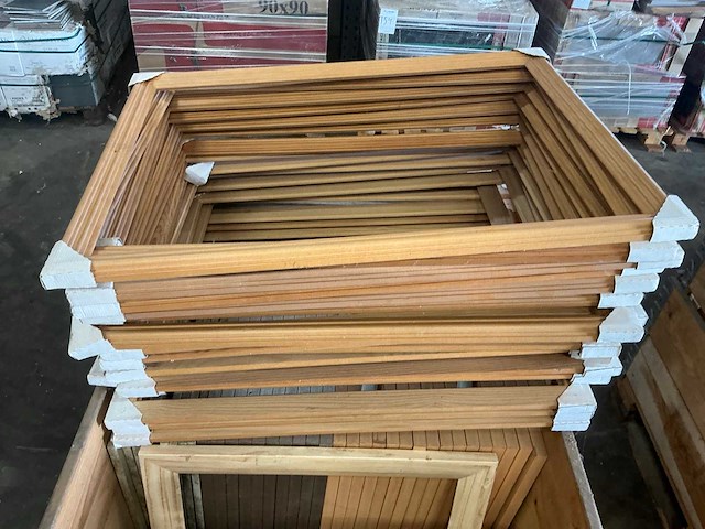 Grote partij schilderij lijsten - afbeelding 3 van  12