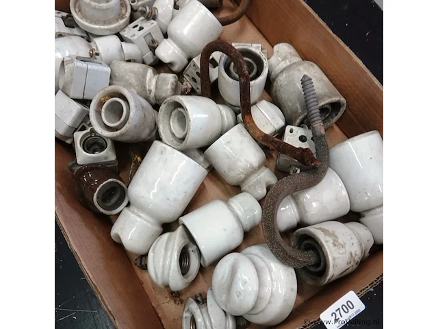 Grote partij vintage porseleinen isolatoren - afbeelding 4 van  5