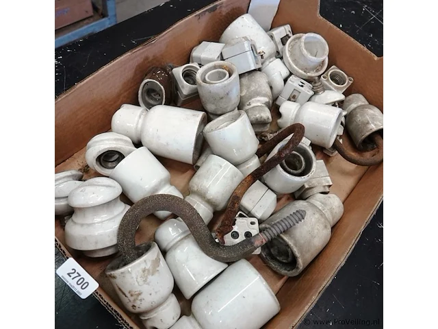 Grote partij vintage porseleinen isolatoren - afbeelding 5 van  5