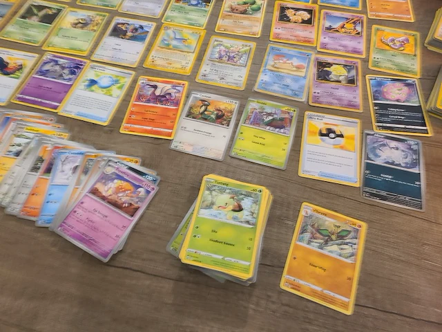 Grote pokémon collectie met o.a. vintage kaarten (oud) - afbeelding 10 van  10