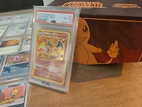 Grote pokémon collectie met zeldzame psa gewaardeerde charizard kaart en gevulde deckboxen + meer - afbeelding 11 van  18