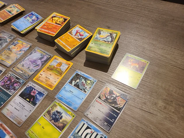 Grote pokémon kaarten collectie - afbeelding 8 van  13