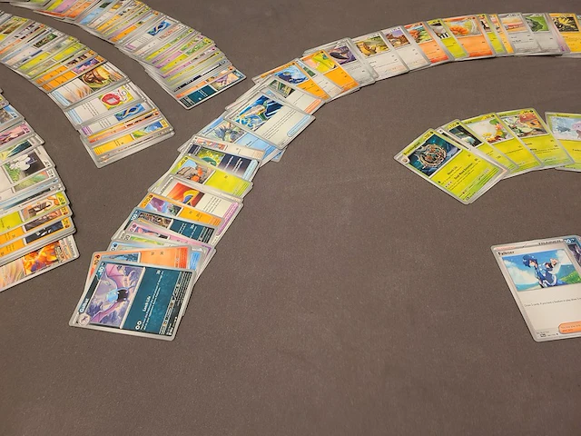 Grote pokémon kaarten verzameling circa 1.600 stuks - afbeelding 5 van  18