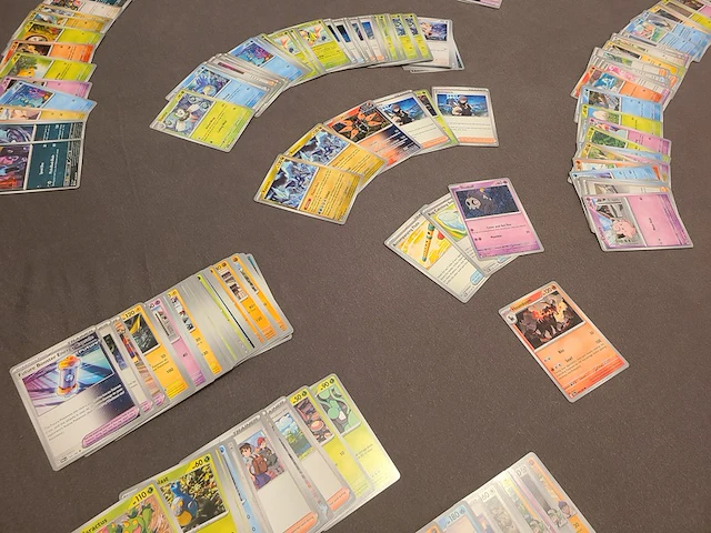 Grote pokémon kaarten verzameling circa 1.600 stuks - afbeelding 13 van  18