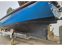 Grote sloep 'conquistador' diesel (exclusief drager) - afbeelding 2 van  37