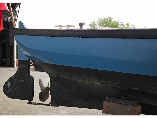 Grote sloep 'conquistador' diesel (exclusief drager) - afbeelding 6 van  37