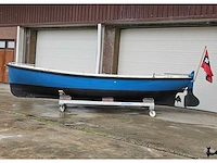 Grote sloep 'conquistador' diesel (exclusief drager) - afbeelding 12 van  37