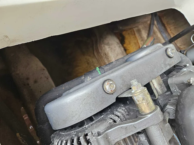 Grote sloep 'conquistador' diesel (exclusief drager) - afbeelding 30 van  37