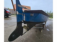 Grote sloep 'conquistador' diesel (exclusief drager) - afbeelding 32 van  37