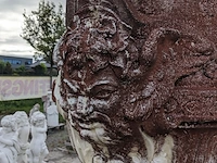 Grote vaas op sokkel - afbeelding 10 van  13