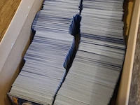 Grote verzameling pokémon kaarten circa 1.750 stuks (volle schoenendoos)