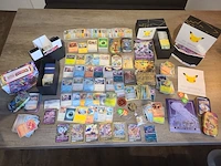Grote verzameling pokémon kaarten verschillende sets - afbeelding 1 van  17