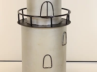 Grote vuurtoren met boven in ruimte voor een kaars, grijs / chroom - afbeelding 7 van  7