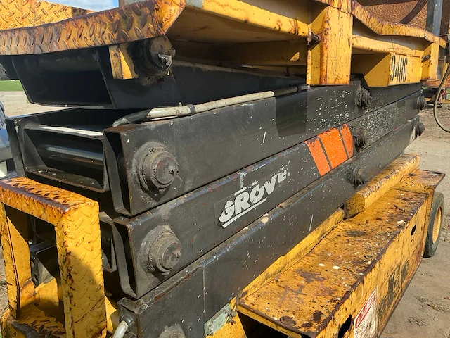 Grove sm2633be schaarhoogwerker - afbeelding 2 van  14