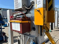 Grove verticale bouwlift/ masthoogwerker op accu - afbeelding 8 van  19