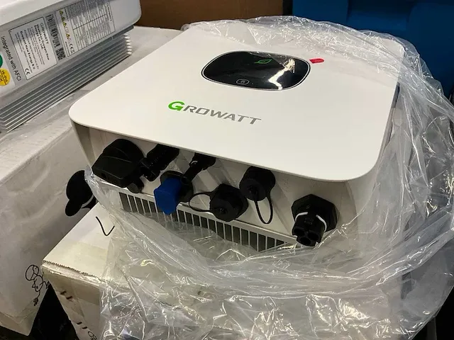 Growatt mic 2500tl-x omvormer - afbeelding 3 van  5