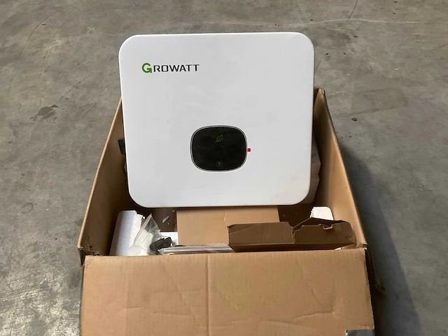Growatt mod8000tl3-x omvormer - afbeelding 1 van  6