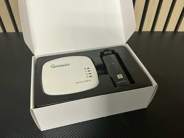 Growatt shinelink-x smart energy box (4x) - afbeelding 1 van  4
