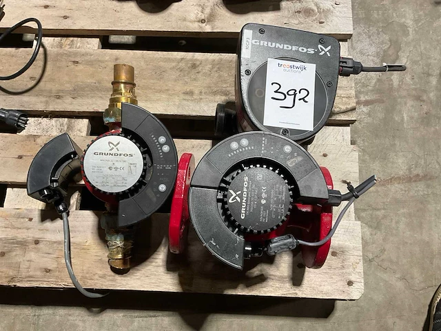 Grundfos circulatiepomp (3x) - afbeelding 1 van  5
