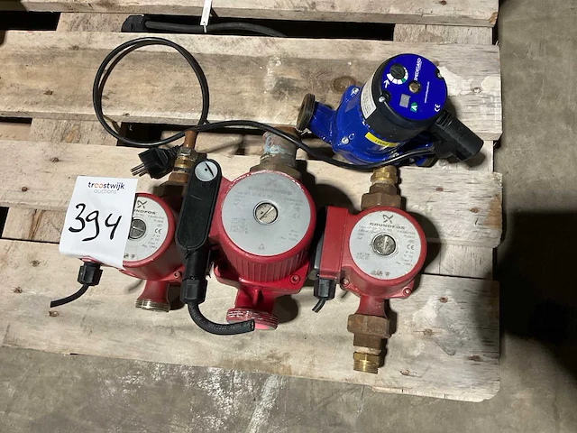 Grundfos circulatiepomp (4x) - afbeelding 1 van  4