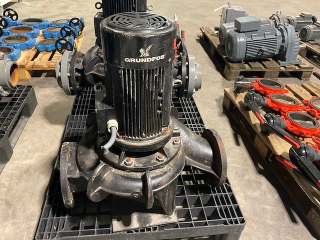 Grundfos clm 125-211-4,0 circulatiepomp - afbeelding 2 van  3