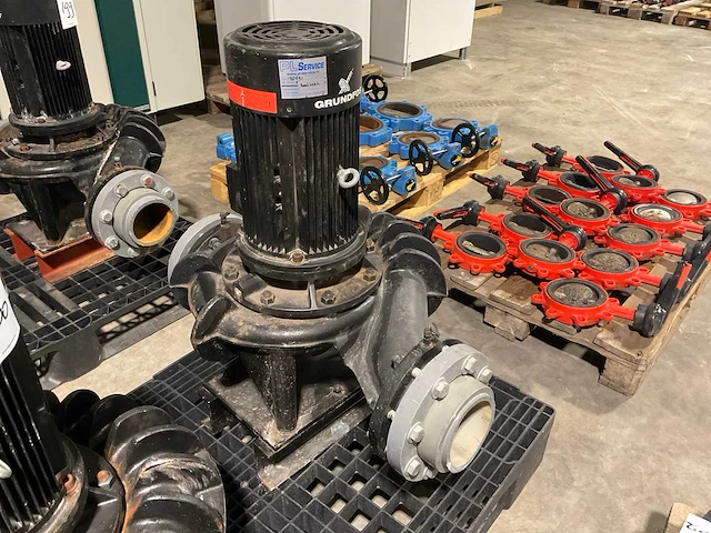 Grundfos clm 125-211-4,0 circulatiepomp - afbeelding 2 van  3