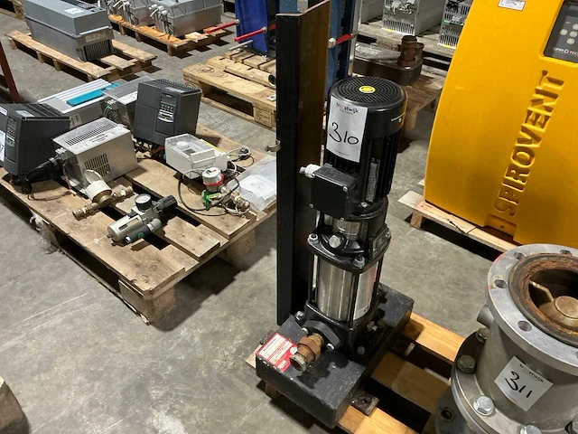 Grundfos cr1-12a-a-a-a-e-hqqe pompunit - afbeelding 1 van  6