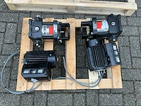Grundfos cre 4-40 centrifugaal pomp (2x) - afbeelding 1 van  8