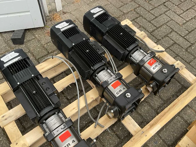 Grundfos cre 4-40 centrifugaal pomp (3x) - afbeelding 4 van  8