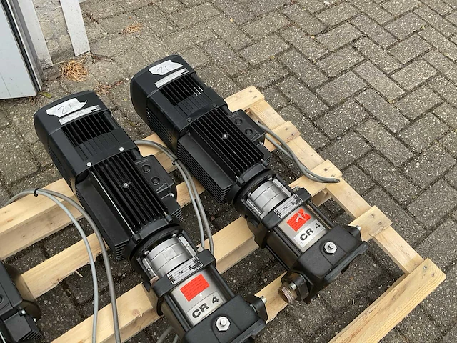 Grundfos cre 4-40 centrifugaal pomp (3x) - afbeelding 5 van  8