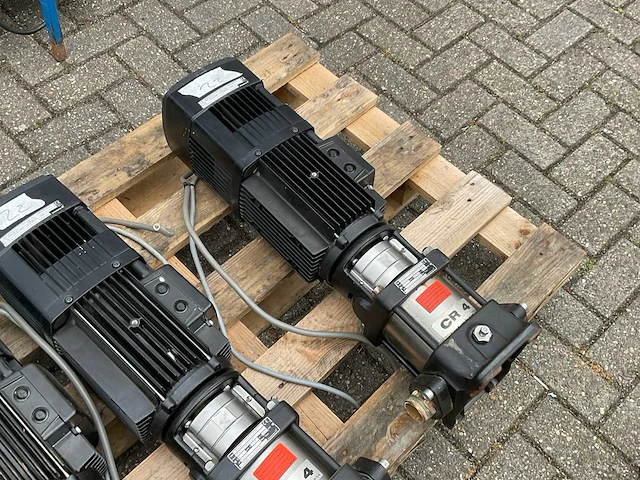 Grundfos cre 4-40 centrifugaal pomp (3x) - afbeelding 5 van  8