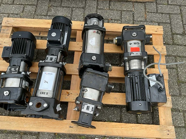 Grundfos cre 4-40 centrifugaal pomp divers (4x) - afbeelding 5 van  10